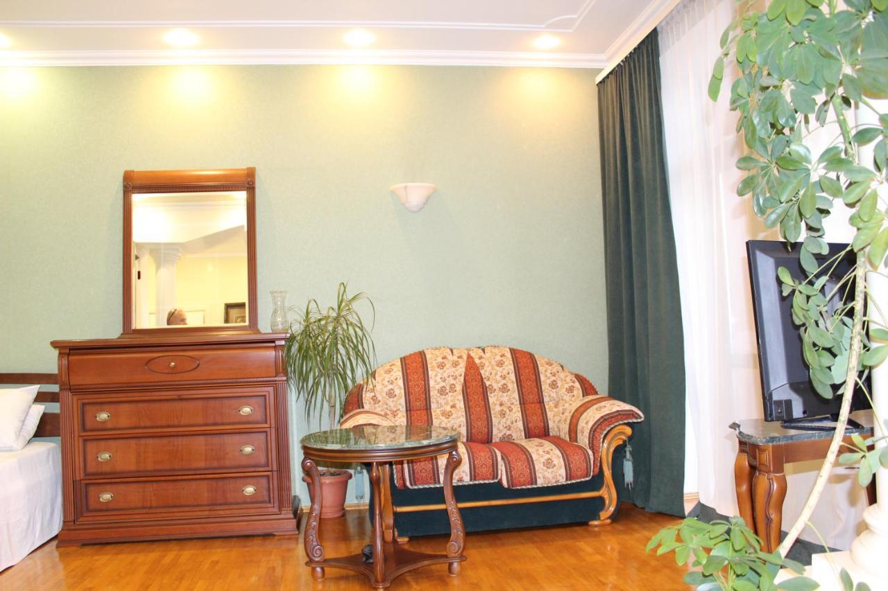 Центр Печерск Метро Зверинецкая, Печерская Apartment Киев Екстериор снимка